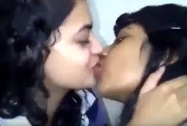 Kiss Sex Indian