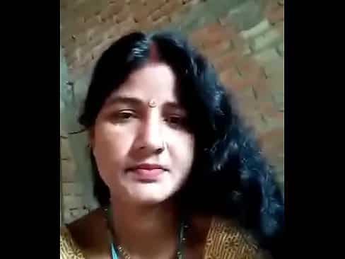Bhojpuri Sex Hindi Dirty Video - Real Indian Bhojpuri xxx village Aunty nude dirty talk video call â€¢  Indianporn360