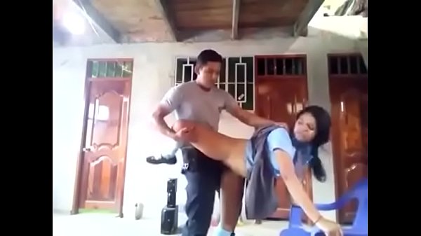 Redwaphindi Mob - ixxx Redwap Big tits Indian school girl fucked hard by bf Sex video
