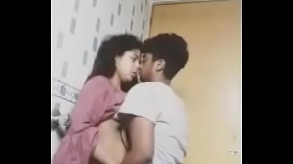 600px x 337px - Desi indian couple morning sex goes viral mms scandal xlxx HD