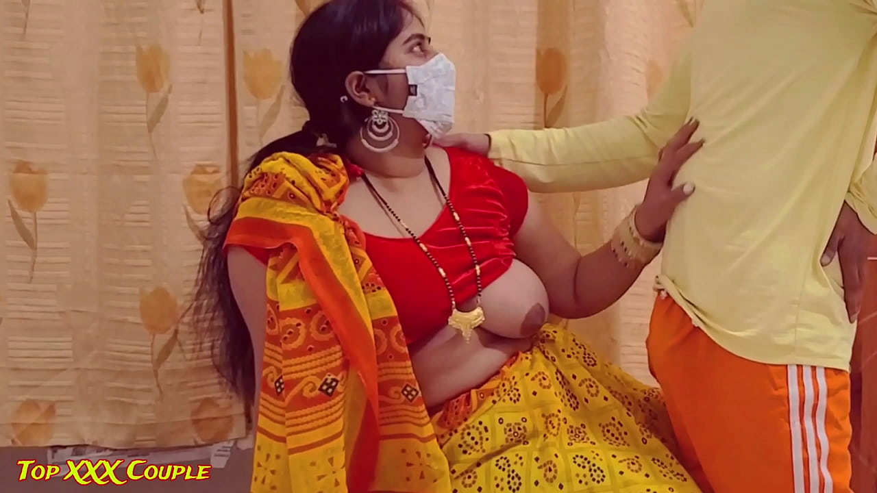 xhaccess com desi maid showing pussy and boobs on video call and fucking with owner for money