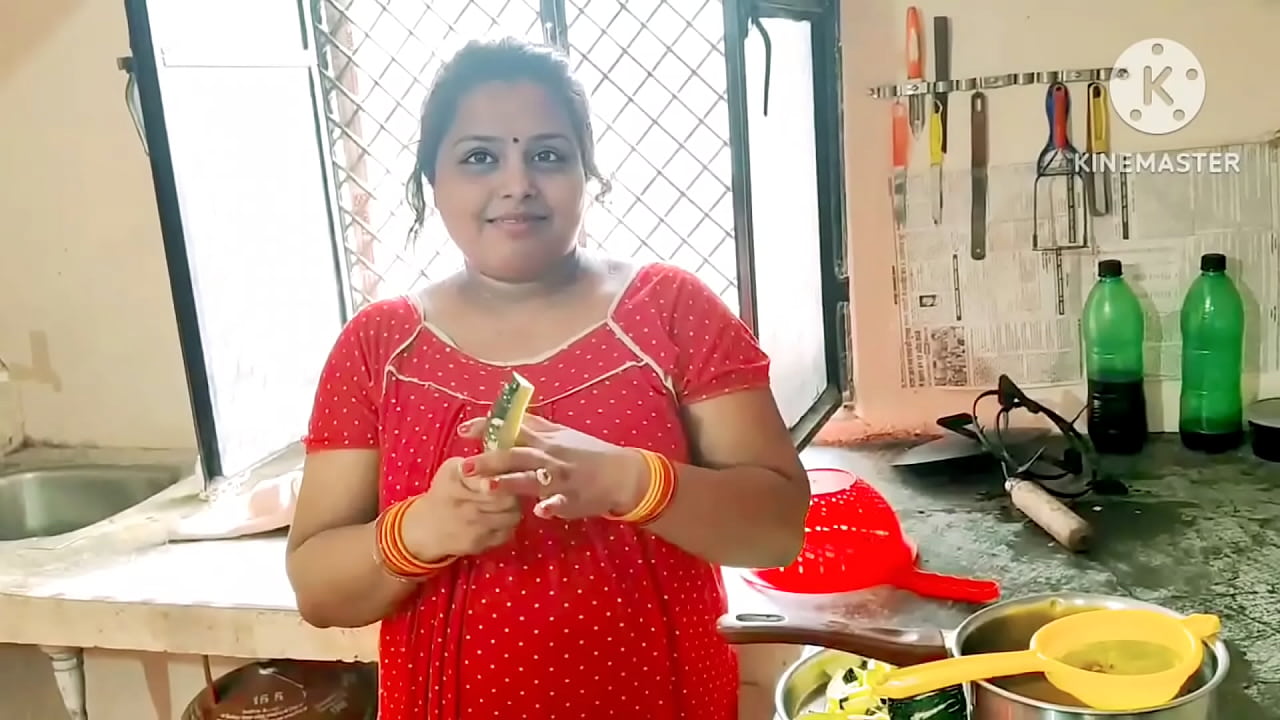 Fsiblog XXX Desi Porn MMS sexy randi mom fucking with son friend