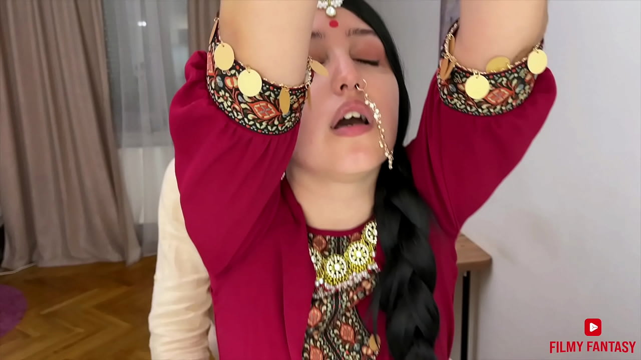 Free Indian XXX Porn Sexy Cheating Bhabhi Fucking With Lover On Bollywood Songs