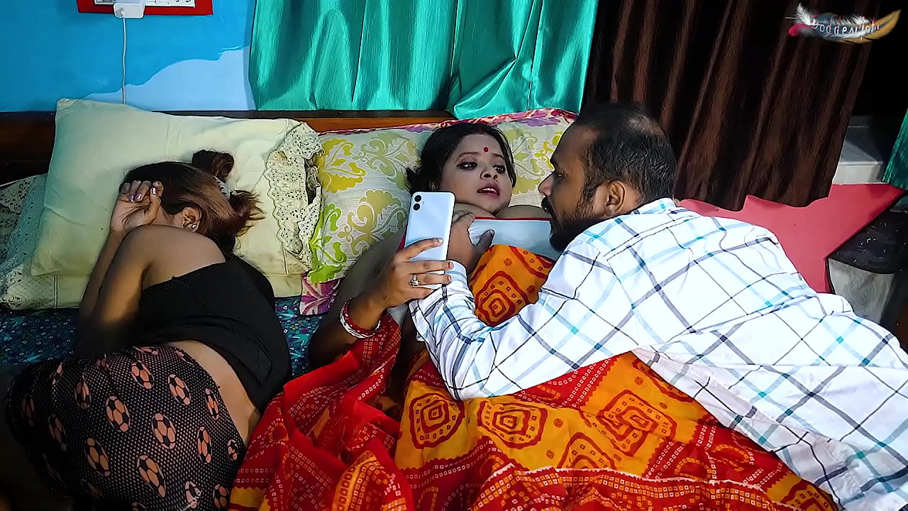 Free Indian HD Porn Husband Hardcore Fuck with Wife Mother at Night Full Movie Hindi Audio