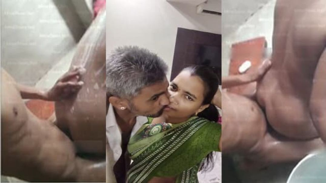 Desi XXX Porn Hot Cheater Village Randi Bhabhi Enjoy Fucking With Young Boy