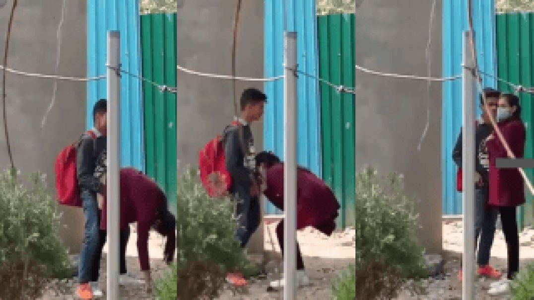 Naughty Delhi College Girl Caught Quick Blowjob and Doggy Fucking in Park Viral MMS