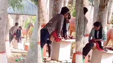Kanpur college girl fucking with bf in public park viral sex mms