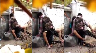 Desi Exclusive Outdoor MMS Of Assamese College Lovers Sex in Public Park