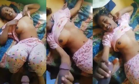 Young Muslim Sister Boobs Press and Handjob Brother Family Sex